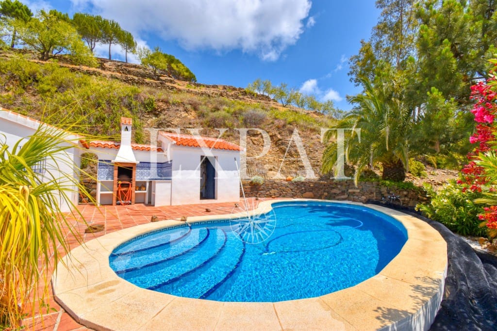 2 bedroom Finca/Country House for sale in Sayalonga with pool - € 455,000 (Ref: 7078054)