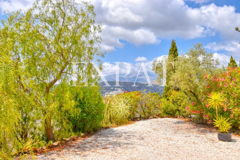 2 bedroom Finca/Country House for sale in Sayalonga with pool - € 455,000 (Ref: 7078054)