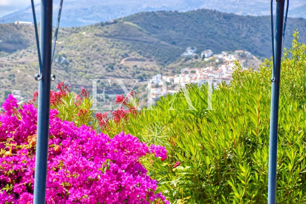 2 bedroom Finca/Country House for sale in Sayalonga with pool - € 455,000 (Ref: 7078054)