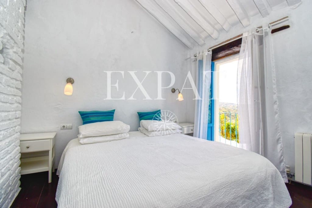 16 soveværelse Finca/Landehus til salg i Canillas de Albaida med swimmingpool - € 1.900.000 (Ref: 7560214)