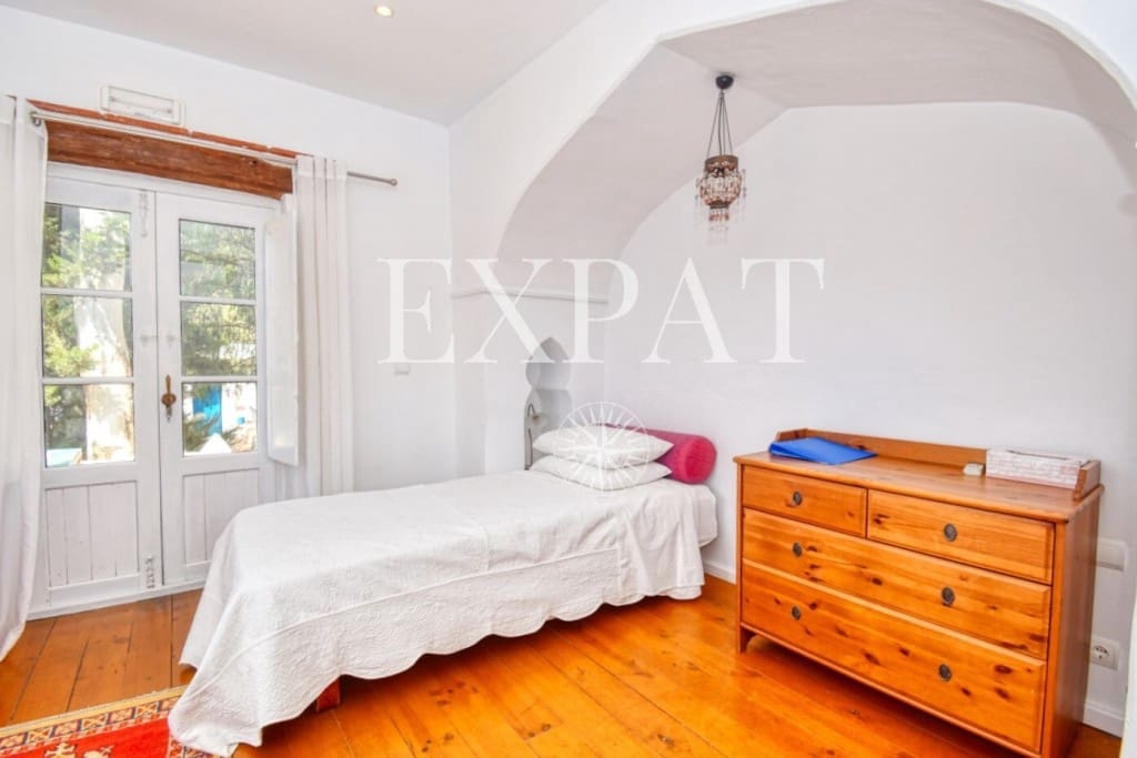 16 soveværelse Finca/Landehus til salg i Canillas de Albaida med swimmingpool - € 1.900.000 (Ref: 7560214)