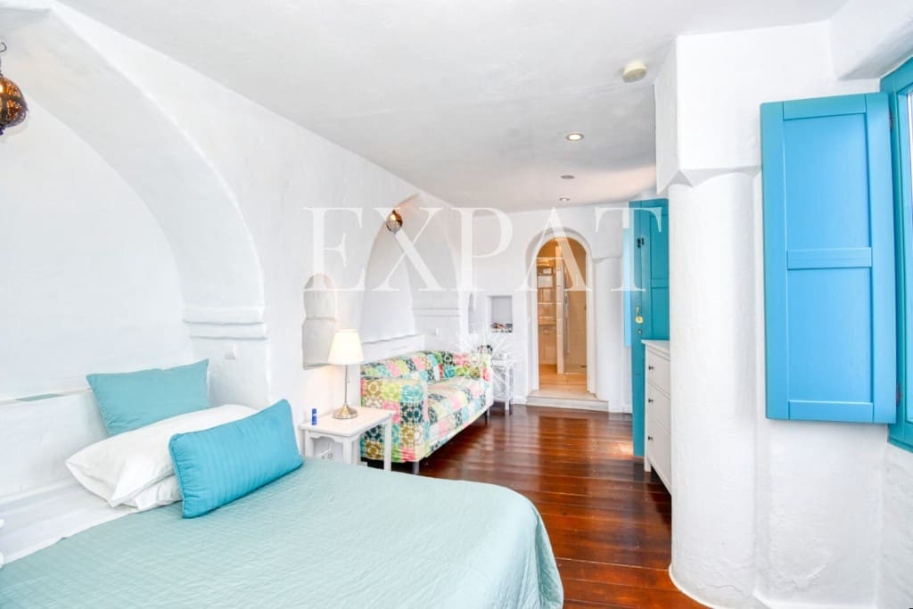 16 soveværelse Finca/Landehus til salg i Canillas de Albaida med swimmingpool - € 1.900.000 (Ref: 7560214)