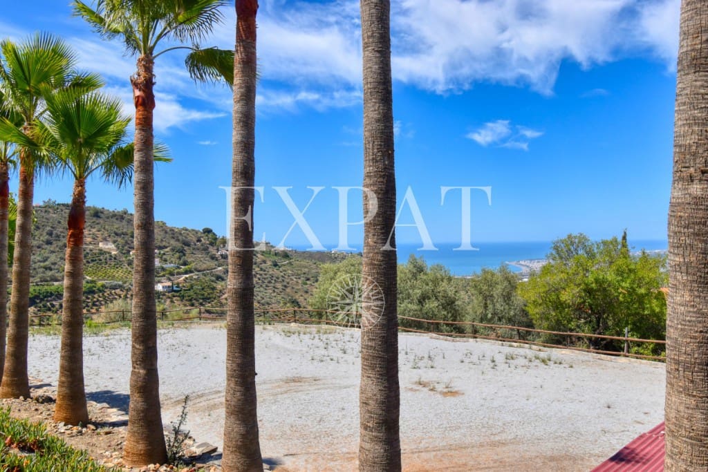 4 sypialnia Finka/Dom wiejski na sprzedaż w Sayalonga z basenem garażem - 1 350 000 € (Ref: 7641280)