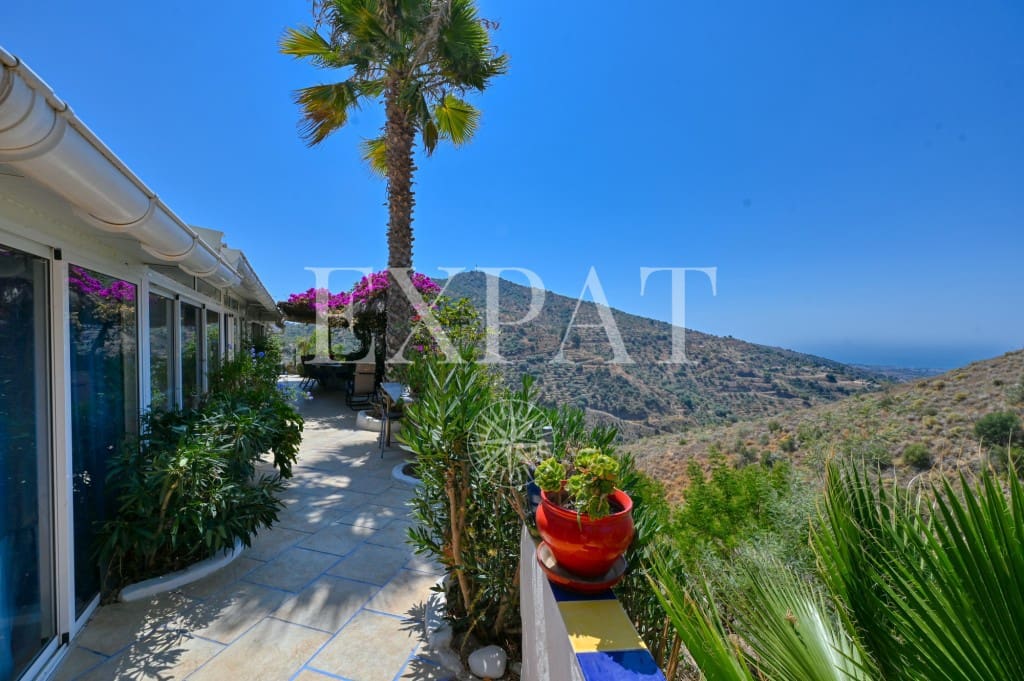 3 sypialnia Finka/Dom wiejski na sprzedaż w Arenas z basenem - 439 000 € (Ref: 7707856)