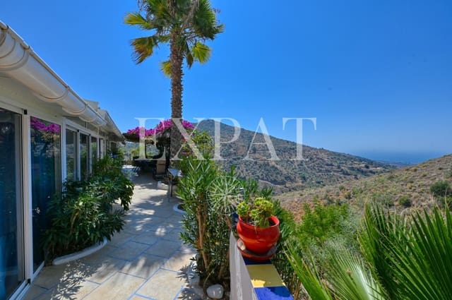 3 sovrum Finca/Hus på landet till salu i Arenas med pool - 439 000 € (Ref: 7707856)