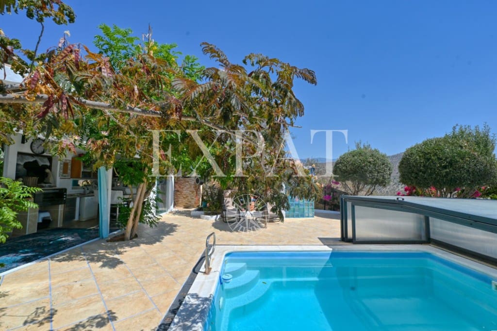 3 sypialnia Finka/Dom wiejski na sprzedaż w Arenas z basenem - 439 000 € (Ref: 7707856)