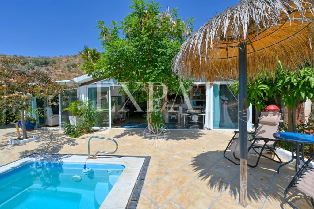 3 sypialnia Finka/Dom wiejski na sprzedaż w Arenas z basenem - 439 000 € (Ref: 7707856)