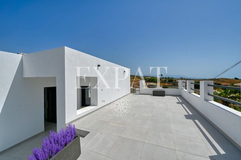 3 sypialnia Willa na sprzedaż w Benajarafe z basenem - 595 000 € (Ref: 7715616)