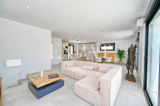 3 soveværelse Villa til salg i Benajarafe, Vélez-Málaga med swimmingpool - € 595.000 (Ref: 7715616)