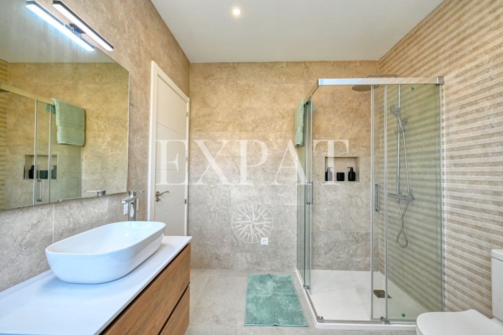 3 sypialnia Willa na sprzedaż w Benajarafe z basenem - 595 000 € (Ref: 7715616)