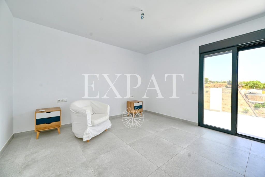 3 sypialnia Willa na sprzedaż w Benajarafe z basenem - 595 000 € (Ref: 7715616)