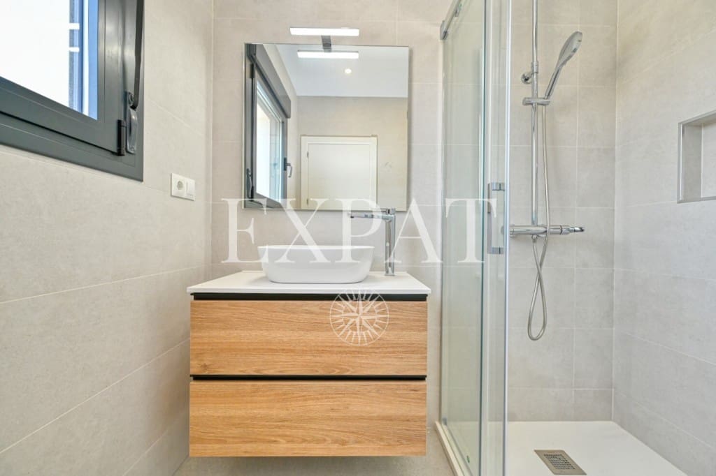 3 sypialnia Willa na sprzedaż w Benajarafe z basenem - 595 000 € (Ref: 7715616)