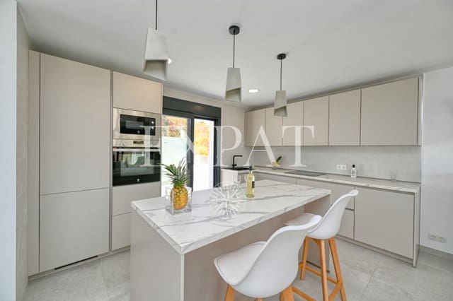 3 soveværelse Villa til salg i Benajarafe, Vélez-Málaga med swimmingpool - € 595.000 (Ref: 7715616)