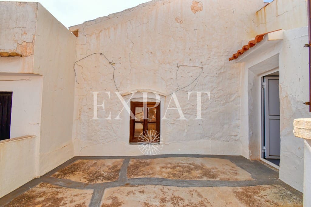 5 soveværelse Byhus til salg i Canillas de Albaida - € 139.000 (Ref: 7732738)