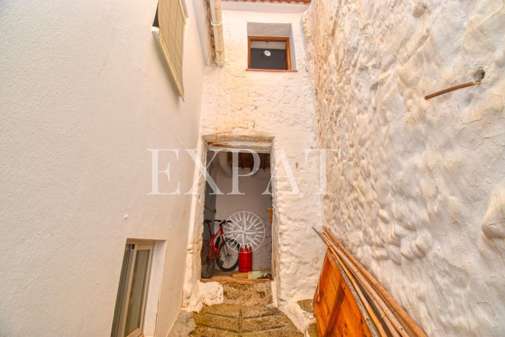 5 soveværelse Byhus til salg i Canillas de Albaida - € 139.000 (Ref: 7732738)