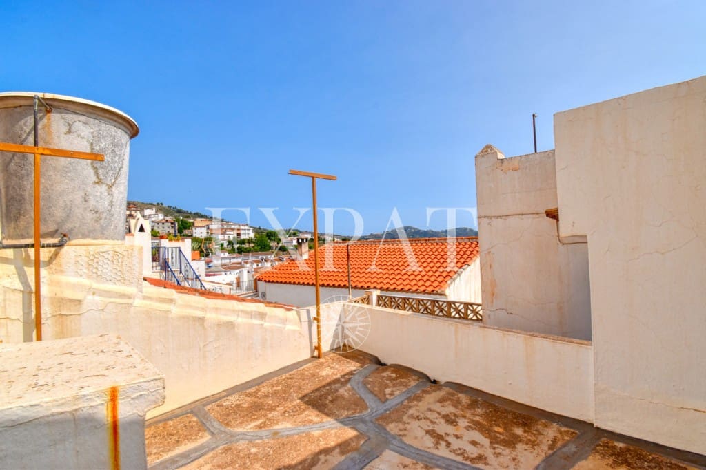 5 soveværelse Byhus til salg i Canillas de Albaida - € 139.000 (Ref: 7732738)