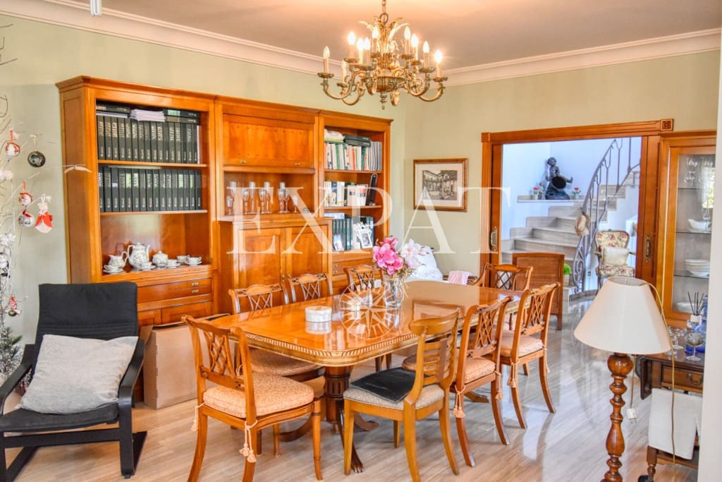 4 soveværelse Villa til salg i Algarrobo Costa med swimmingpool garage - € 1.400.000 (Ref: 7738900)