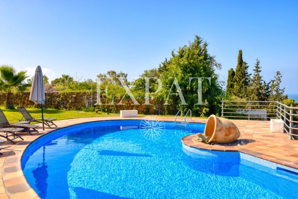 4 soveværelse Villa til salg i Algarrobo Costa med swimmingpool garage - € 1.400.000 (Ref: 7738900)