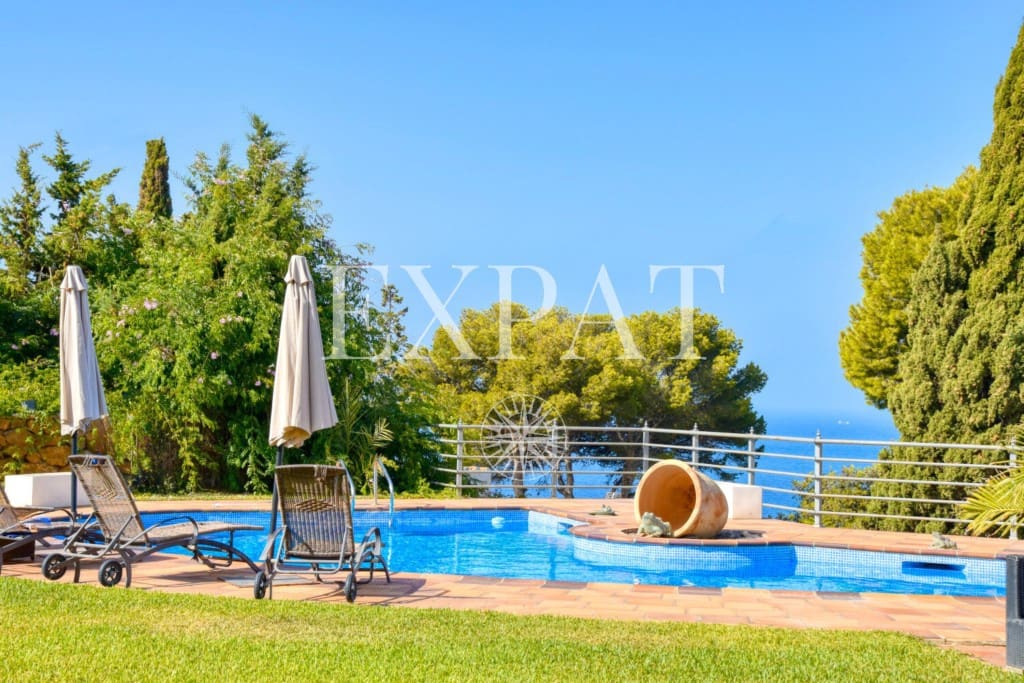 4 soveværelse Villa til salg i Algarrobo Costa med swimmingpool garage - € 1.400.000 (Ref: 7738900)