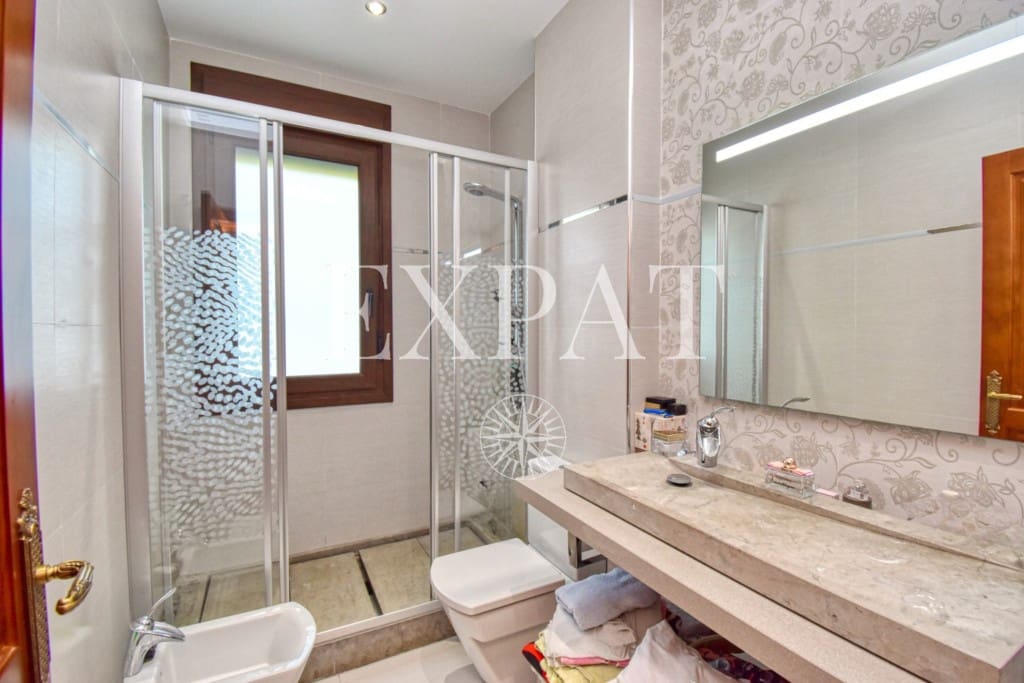 4 soveværelse Villa til salg i Algarrobo Costa med swimmingpool garage - € 1.400.000 (Ref: 7738900)