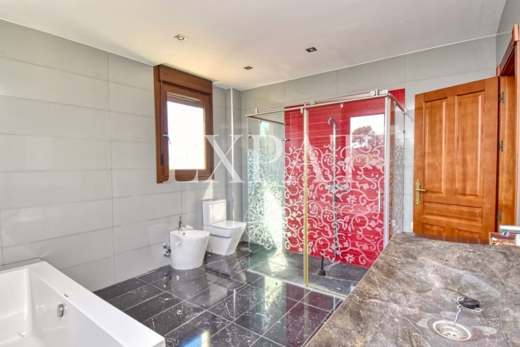 4 soveværelse Villa til salg i Algarrobo Costa med swimmingpool garage - € 1.400.000 (Ref: 7738900)