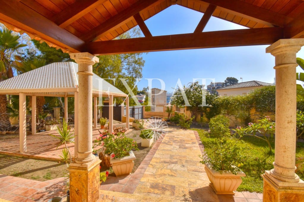 4 soveværelse Villa til salg i Algarrobo Costa med swimmingpool garage - € 1.400.000 (Ref: 7738900)