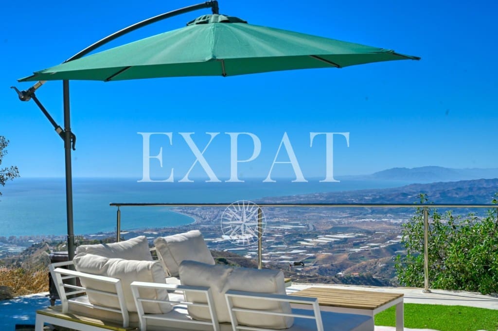 2 sovrum Finca/Hus på landet till salu i Sayalonga med pool - 525 000 € (Ref: 7824834)