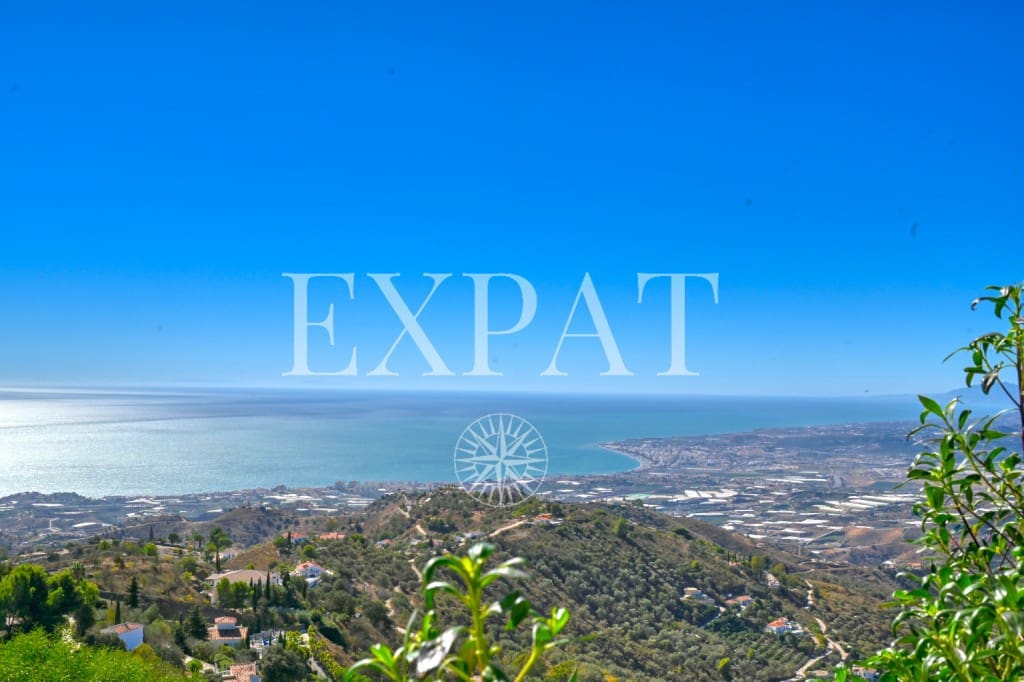 2 sovrum Finca/Hus på landet till salu i Sayalonga med pool - 525 000 € (Ref: 7824834)