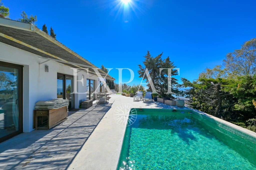 2 sovrum Finca/Hus på landet till salu i Sayalonga med pool - 525 000 € (Ref: 7824834)