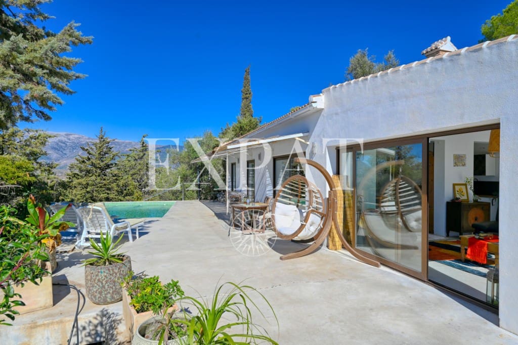 2 sovrum Finca/Hus på landet till salu i Sayalonga med pool - 525 000 € (Ref: 7824834)