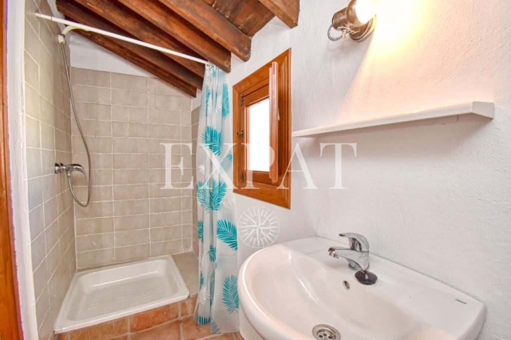 4 makuuhuone Omakotitalo myytävänä paikassa Competa - 174 000 € (Ref: 8168651)