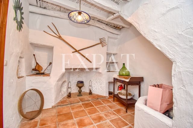 4 makuuhuone Omakotitalo myytävänä paikassa Cómpeta - 174 000 € (Ref: 8168651)