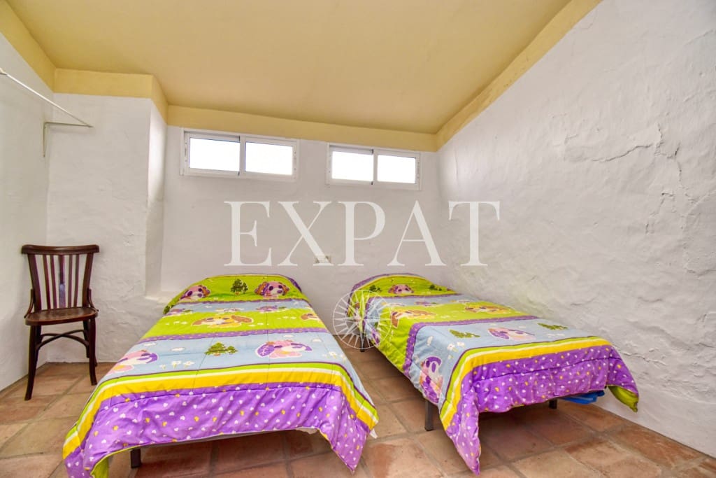 4 makuuhuone Omakotitalo myytävänä paikassa Competa - 174 000 € (Ref: 8168651)