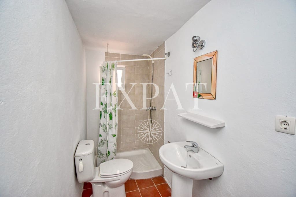 4 makuuhuone Omakotitalo myytävänä paikassa Competa - 174 000 € (Ref: 8168651)