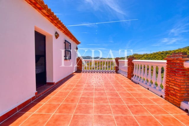 3 sovrum Finca/Hus på landet till salu i Sayalonga med pool - 299 000 € (Ref: 8225892)