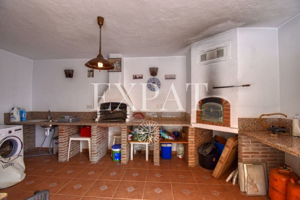 3 soveværelse Finca/Landehus til salg i Competa med swimmingpool - € 349.000 (Ref: 8588387)