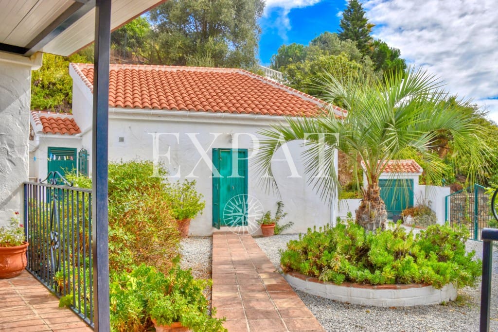 3 soveværelse Finca/Landehus til salg i Competa med swimmingpool - € 349.000 (Ref: 8588387)