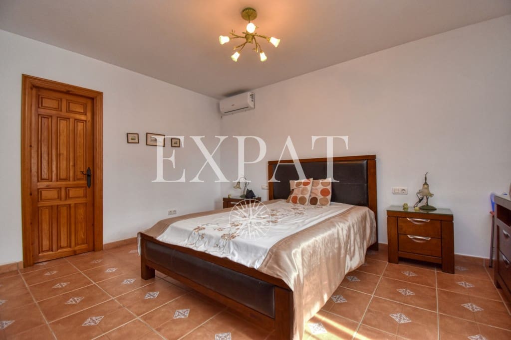 3 soveværelse Finca/Landehus til salg i Competa med swimmingpool - € 349.000 (Ref: 8588387)