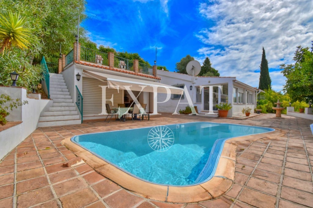 3 soveværelse Finca/Landehus til salg i Competa med swimmingpool - € 349.000 (Ref: 8588387)