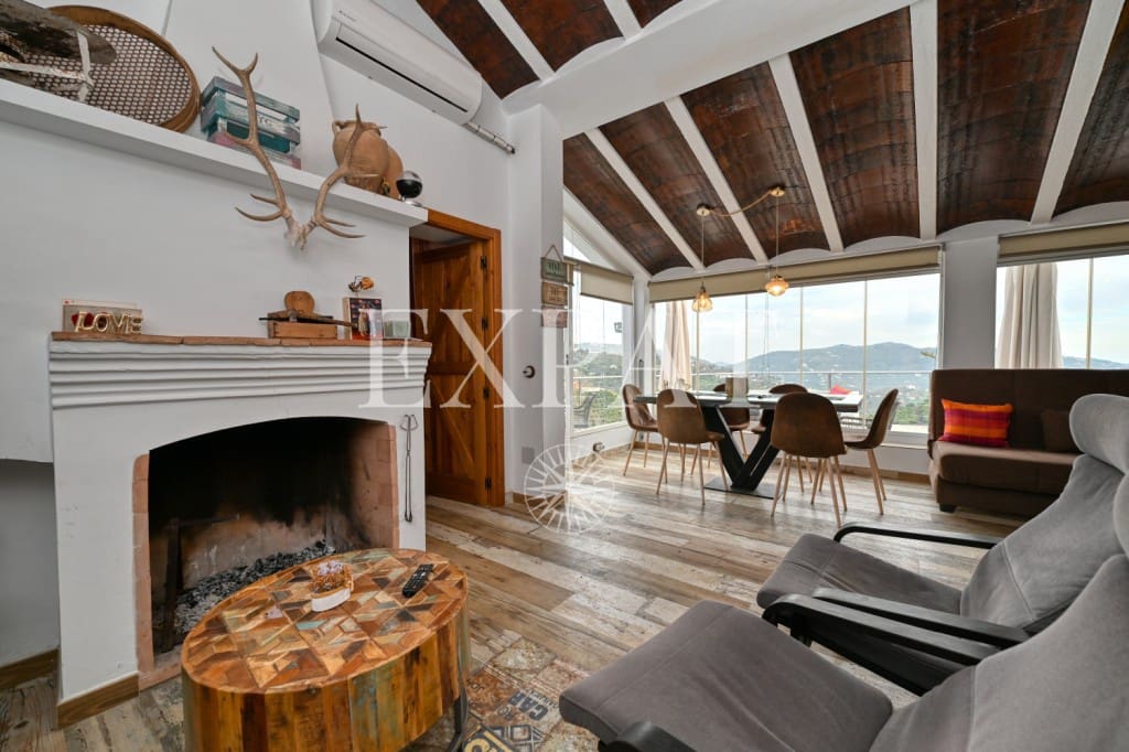 2 soverom Finca/Herregård til salgs i Sayalonga med svømmebasseng - € 260 000 (Ref: 8665048)