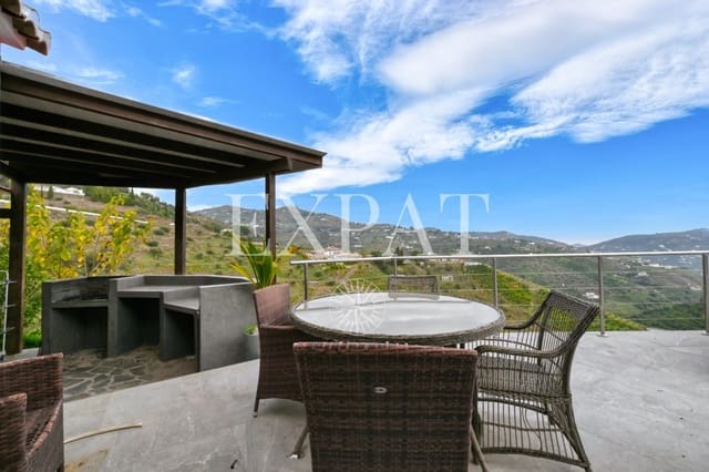 2 soverom Finca/Herregård til salgs i Sayalonga med svømmebasseng - € 260 000 (Ref: 8665048)