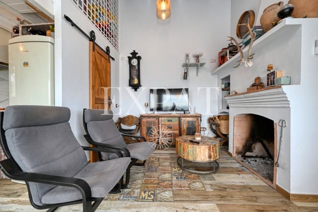 2 soverom Finca/Herregård til salgs i Sayalonga med svømmebasseng - € 260 000 (Ref: 8665048)