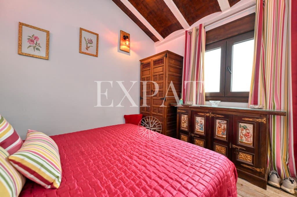 2 soverom Finca/Herregård til salgs i Sayalonga med svømmebasseng - € 260 000 (Ref: 8665048)