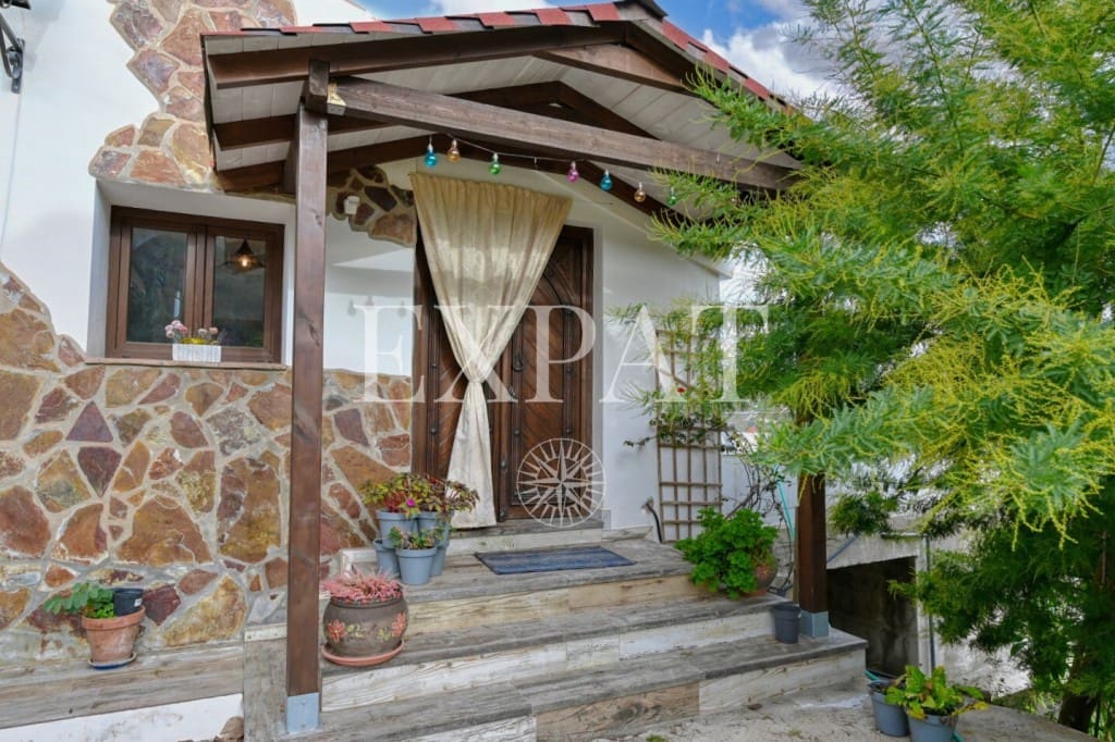 2 soverom Finca/Herregård til salgs i Sayalonga med svømmebasseng - € 260 000 (Ref: 8665048)