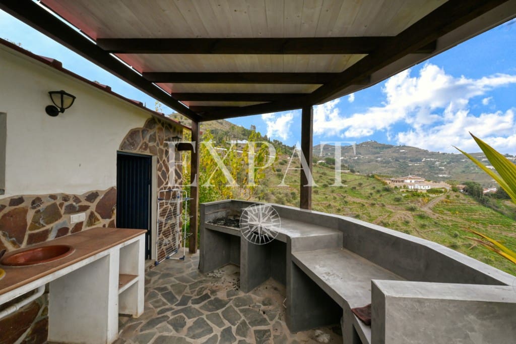 2 soverom Finca/Herregård til salgs i Sayalonga med svømmebasseng - € 260 000 (Ref: 8665048)