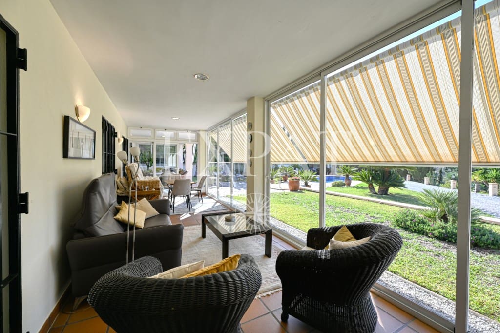 3 soveværelse Finca/Landehus til salg i Sayalonga med swimmingpool garage - € 698.000 (Ref: 8665049)