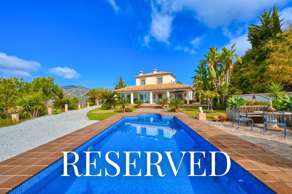 3 slaapkamer Finca/Landhuis te koop in Sayalonga met zwembad garage - € 698.000 (Ref: 8665049)