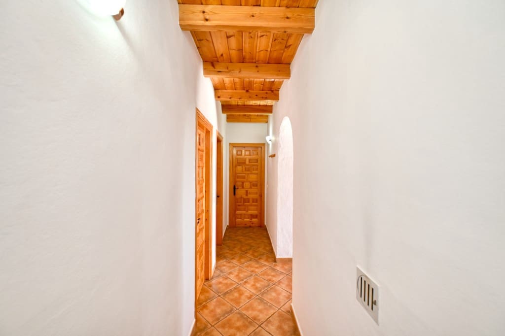 4 soverom Finca/Herregård til leie i Sayalonga med svømmebasseng - € 1 500 (Ref: 8836371)