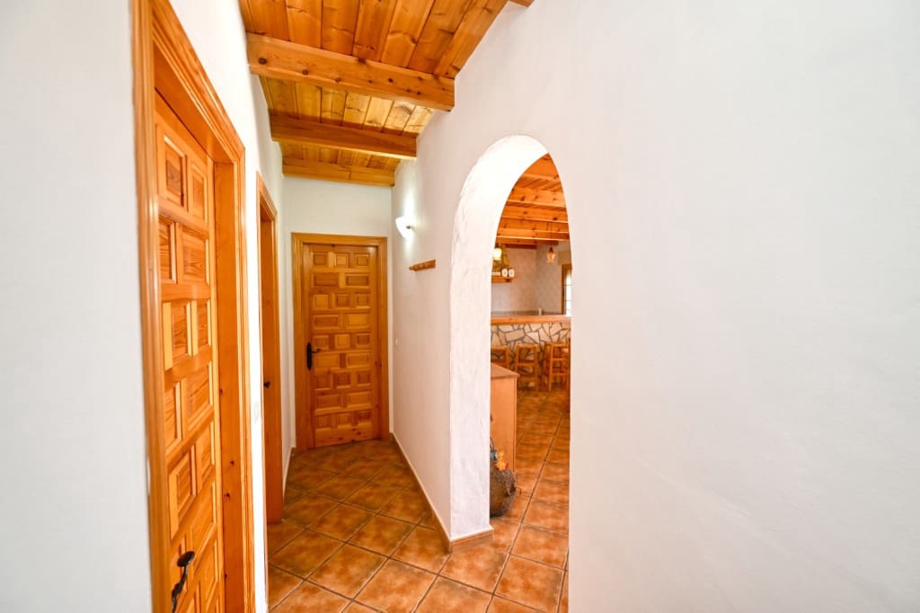 4 soverom Finca/Herregård til leie i Sayalonga med svømmebasseng - € 1 500 (Ref: 8836371)