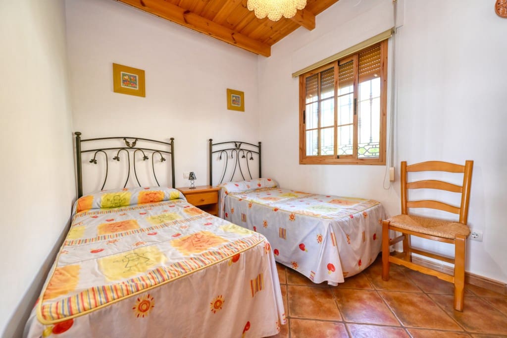 4 soverom Finca/Herregård til leie i Sayalonga med svømmebasseng - € 1 500 (Ref: 8836371)